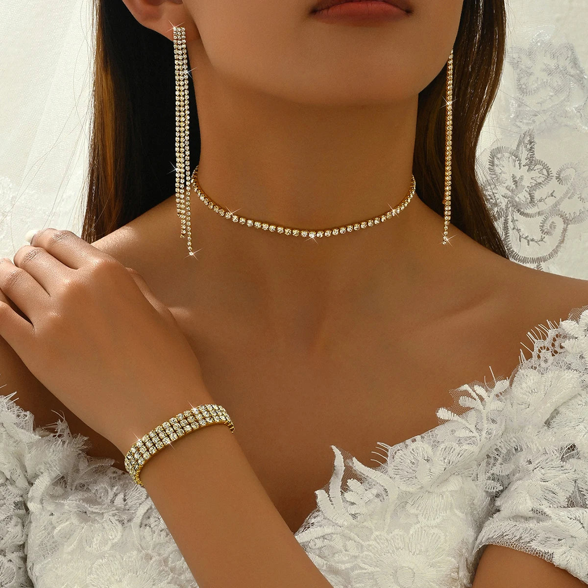 Conjunto Crystal Fringe - Colar, Pulseira e Brincos (Design Cascata)