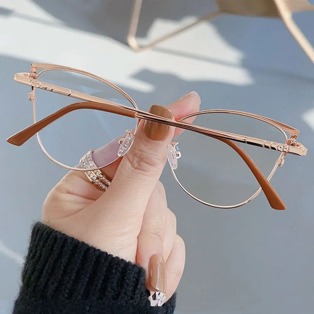 Óculos Anti-Luz Azul Wire Frame - Design Gatinho (Metal Leve)