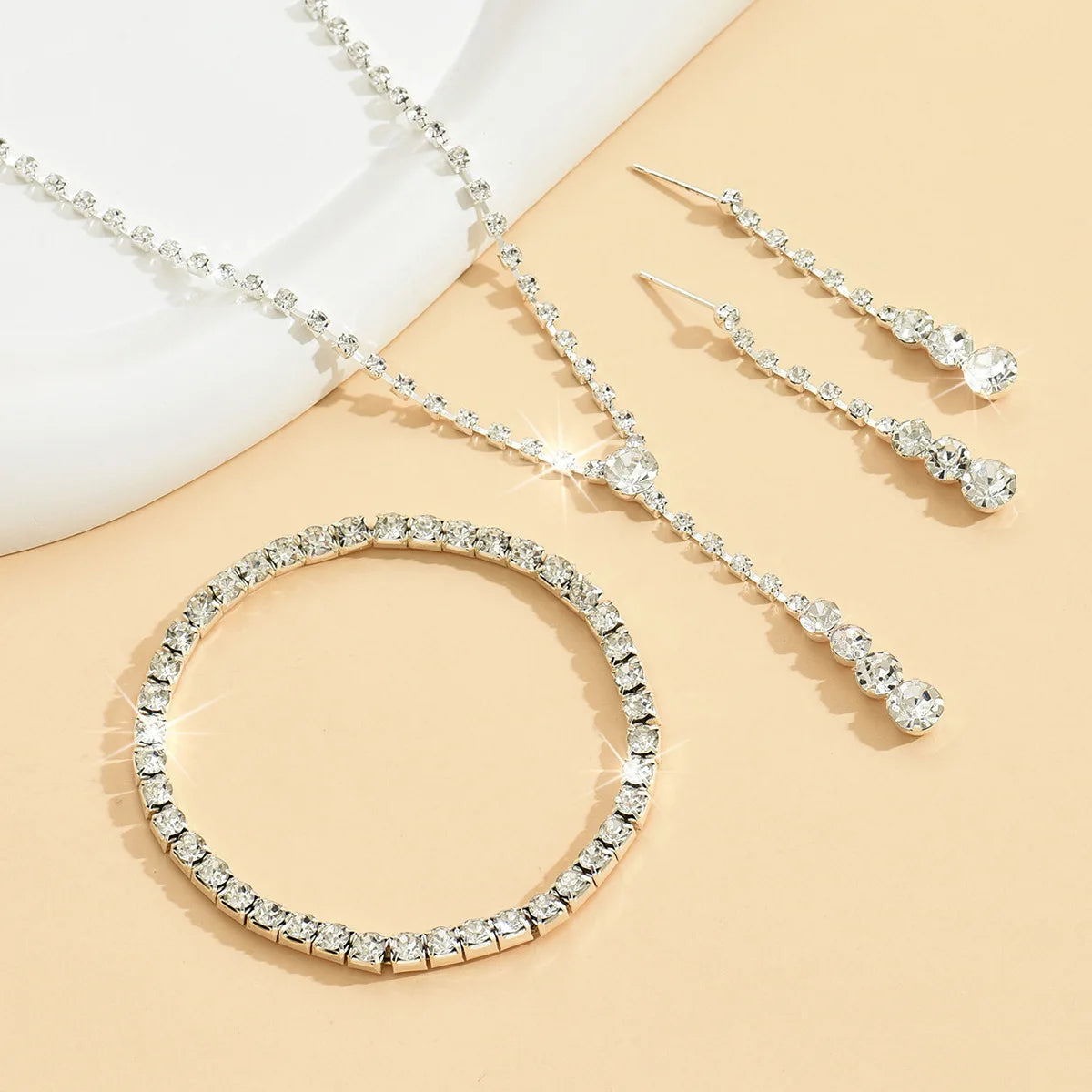 Conjunto Gemstone Drop - Colar Gravatinha e Brincos (Edição Pedras)