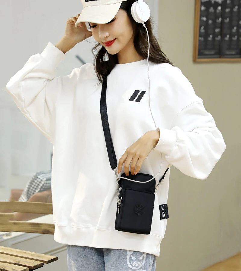 Bolsa Porta-Celular Crossbody - Nylon Impermeável (Prática)